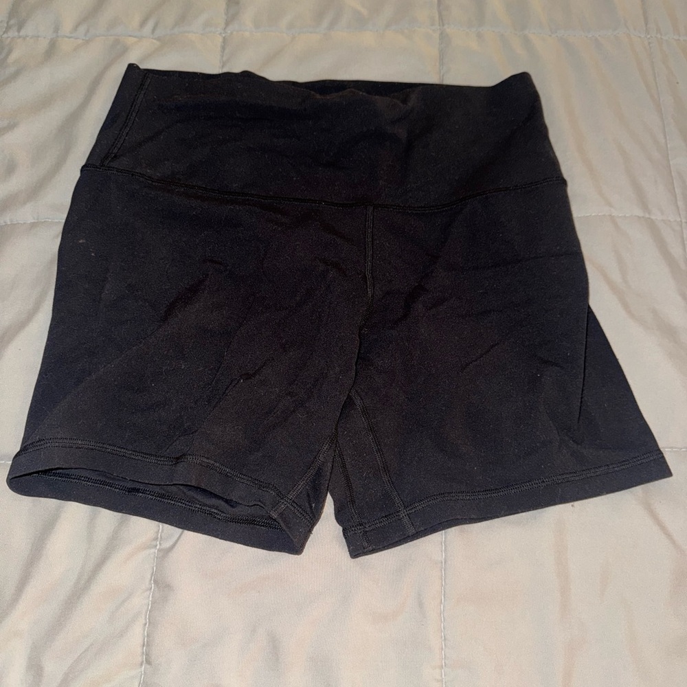 Lululemon align high rise shorts 5” size 10